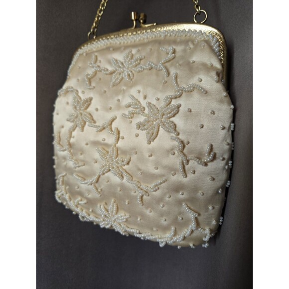 Vintage Walborg Beaded Evening Purse Cream with Gold Chain Clasp, Handmade HK - Picture 4 of 9